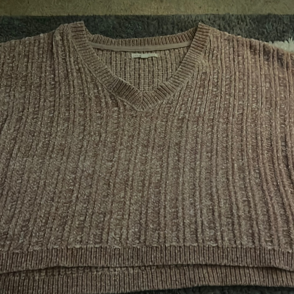 light pink cropped sweater — LA hearts